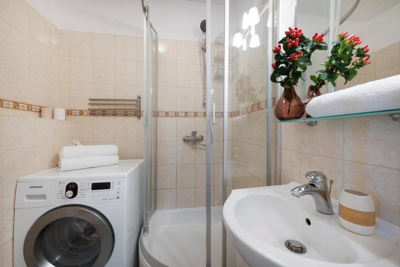 P&O Service Apartments Belwederska Warszawa Eksteriør bilde